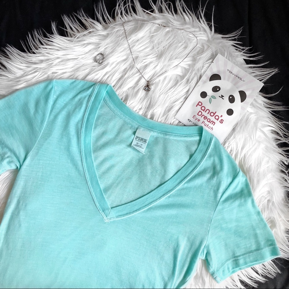 BLUE VICTORIA'S SECRET PINK V-NECK T-SHIRT